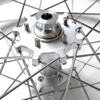 SM PRO rear wheel 22" silver