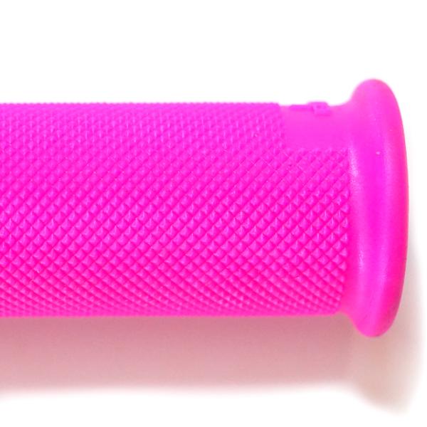 DOMINO trial grips pink
